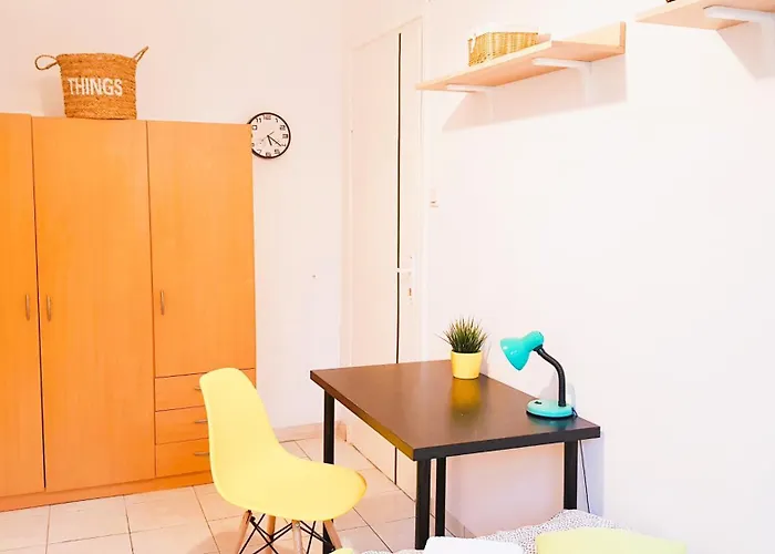 - Srodmiescie Hostel Gdyně