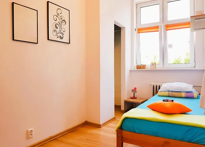 - Srodmiescie Hostel